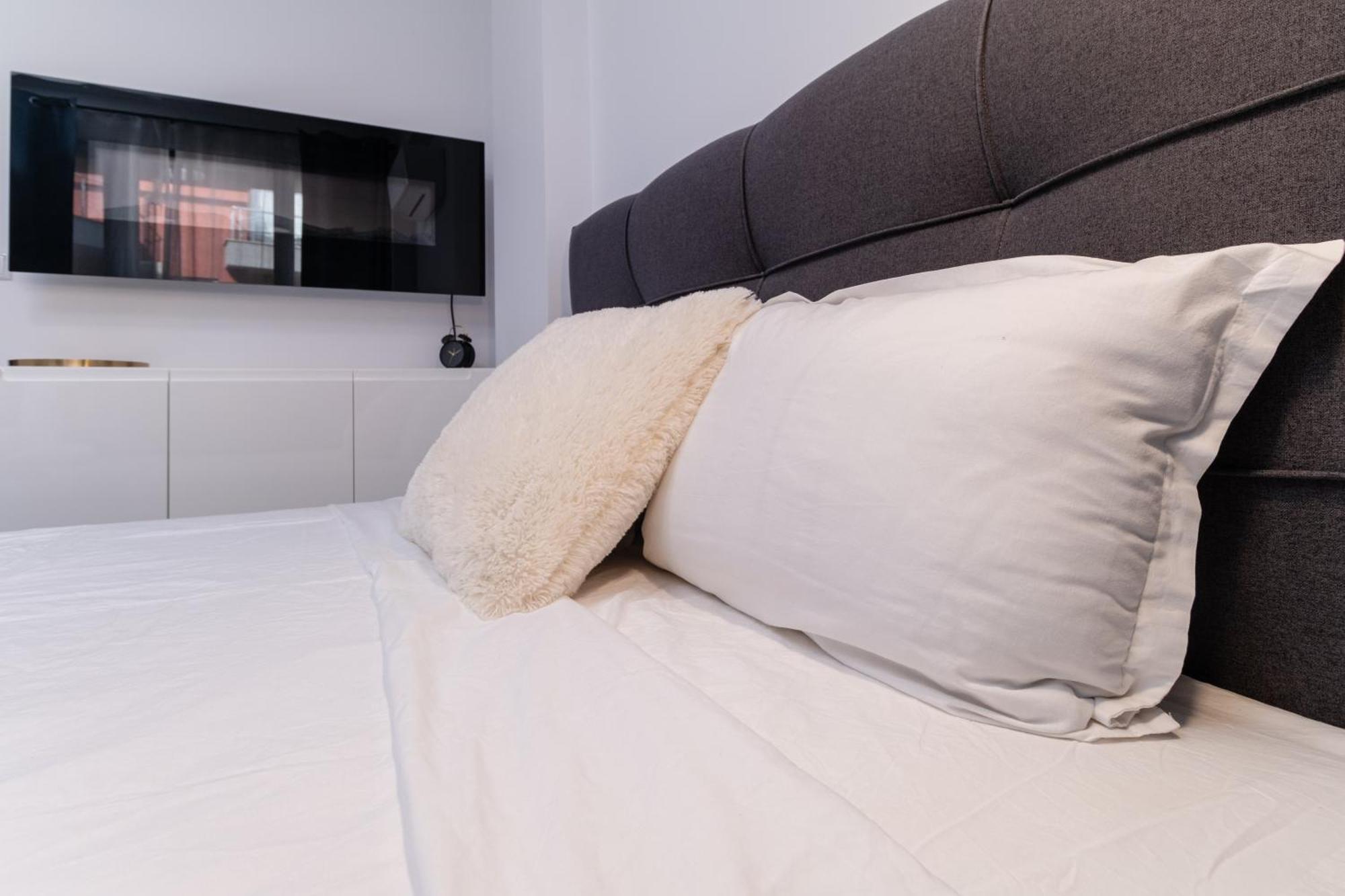 1-Bedroom Apartment With Free Private Parking بلوفديف المظهر الخارجي الصورة